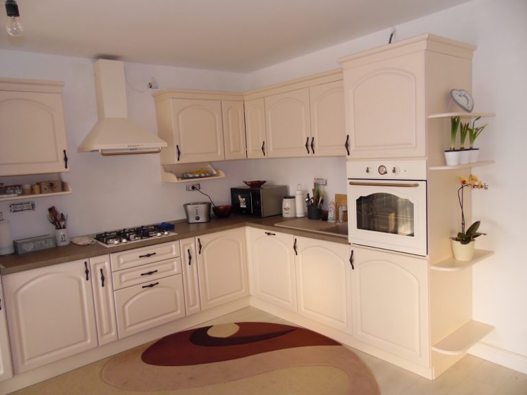 Bucătărie Clasică MDF Vopsit la Comandă Timișoara | DAGI DELUXE