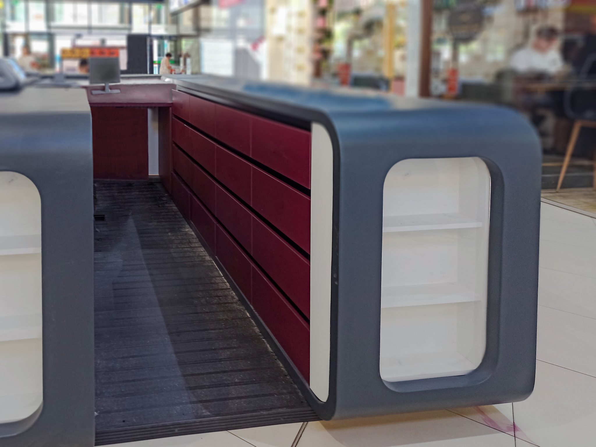 Sertare depozitare culoare Bordo mat cu deschidere profile Gola negre